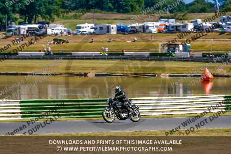 Vintage motorcycle club;eventdigitalimages;mallory park;mallory park trackday photographs;no limits trackdays;peter wileman photography;trackday digital images;trackday photos;vmcc festival 1000 bikes photographs
